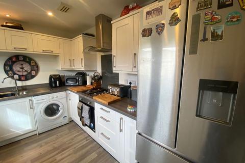 37 Butterworth Way, Greenfield, Oldham, OL3 7PS