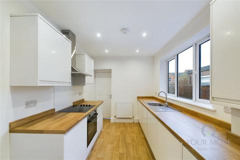 3 bedroom terraced house to rent, Ashburnham Road, Northampton NN1