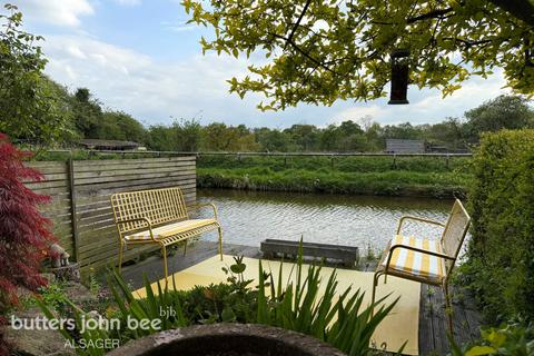 2 bedroom cottage for sale, Farams Road, Rode Heath