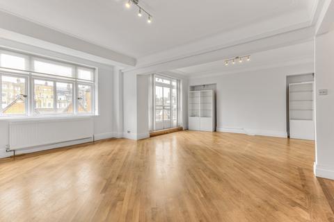 3 bedroom apartment to rent, Portland Place, London, W1B