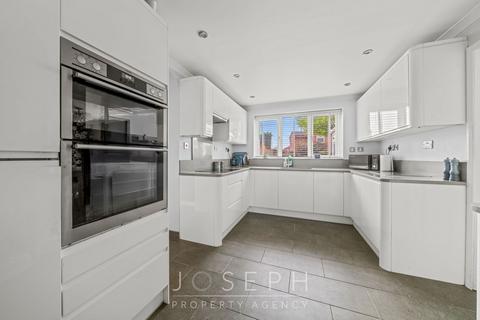 5 bedroom detached house for sale, Fishbane Close, Ipswich, IP3