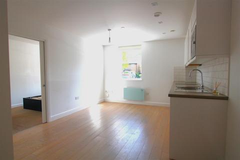 undefined, Cricket Green, Mitcham