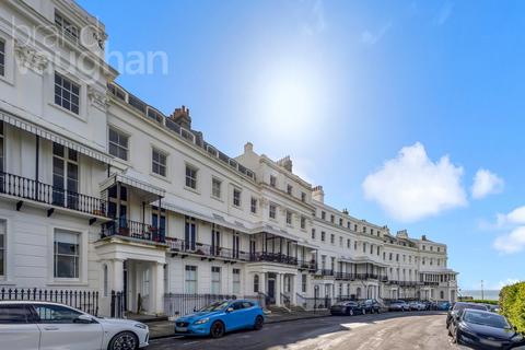 1 bedroom flat for sale, Lewes Crescent, Brighton, East Sussex, BN2