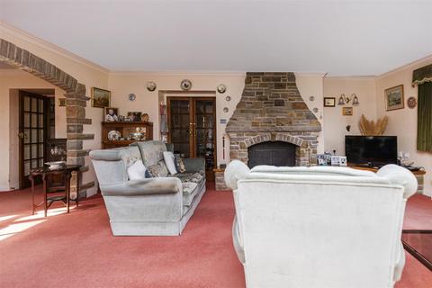 4 bedroom detached house for sale, Riley Lane, Kirkburton, Huddersfield