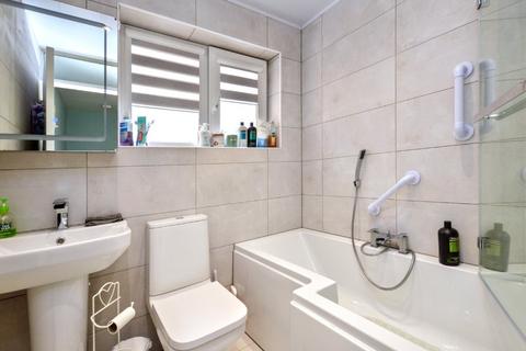 100 Linton Road, Wakefield, WF1 4HJ