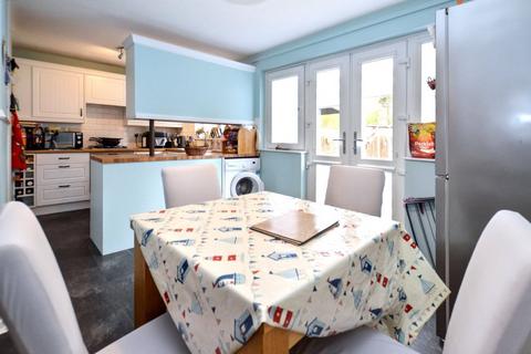 100 Linton Road, Wakefield, WF1 4HJ
