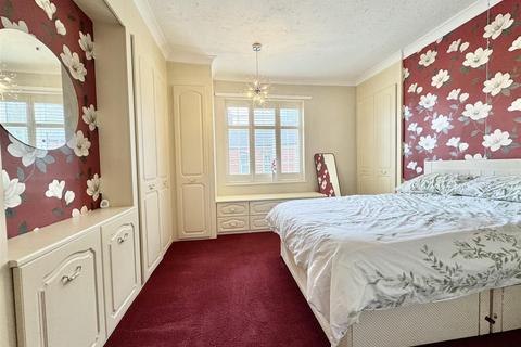 2 bedroom end of terrace house for sale, Alan Road, Darton, Barnsley