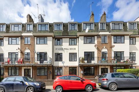2 bedroom flat for sale, Farm Road, Hove, East Sussex, BN3