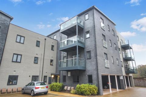 2 bedroom apartment to rent, Florence Close, Warley
