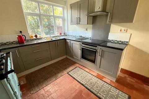 14 Evesham Road, Cookhill, Alcester, B49 5LG