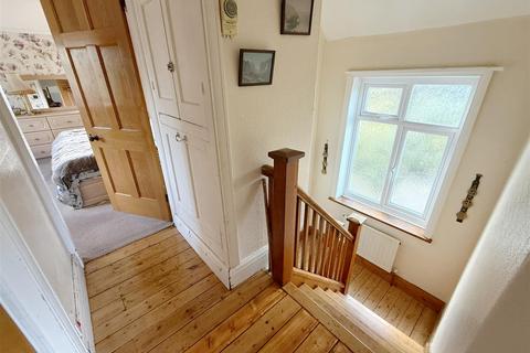 14 Evesham Road, Cookhill, Alcester, B49 5LG