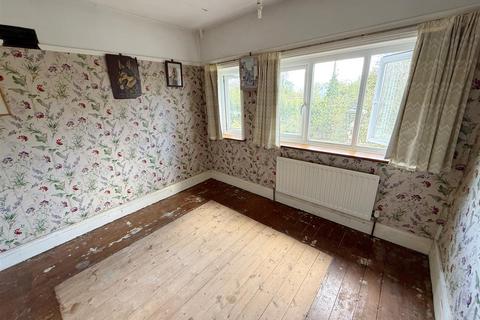 14 Evesham Road, Cookhill, Alcester, B49 5LG