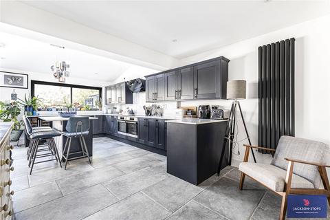 11 Amber Drive, Walgrave, Northampton, NN6 9RW
