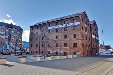 2 bedroom apartment to rent, Biddle & Shipton, Gloucester Docks