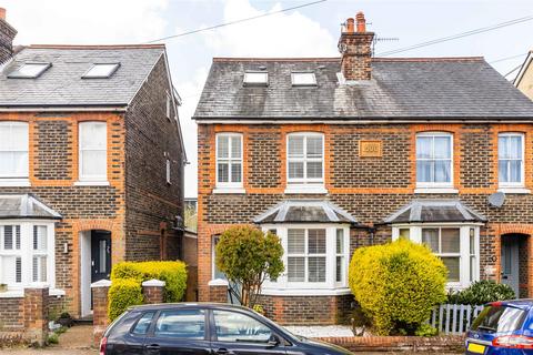 4 bedroom semi-detached house for sale, Cornfield Road, Reigate