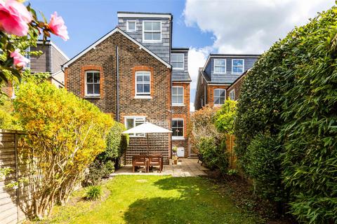 4 bedroom semi-detached house for sale, Cornfield Road, Reigate
