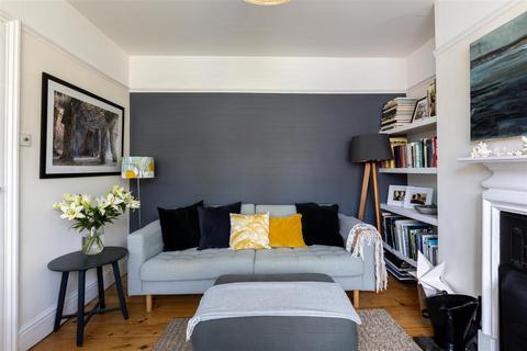 4 bedroom semi-detached house for sale, Cornfield Road, Reigate
