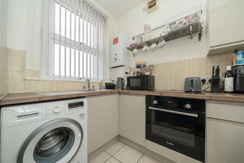 1 bedroom flat to rent, York Road, London W3