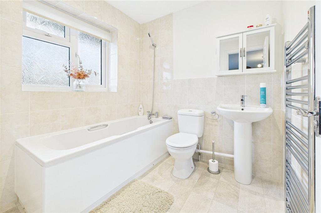 En-Suite Bathroom