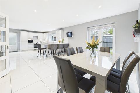 153a Beechcroft Road, Upper Stratton, Swindon, SN2 7RS
