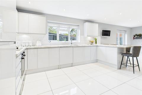 153a Beechcroft Road, Upper Stratton, Swindon, SN2 7RS