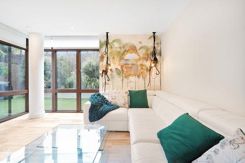 undefined, Lymington Road, London, NW6
