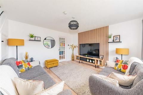 2 bedroom terraced house for sale, Earlston Avenue, Dundee DD4