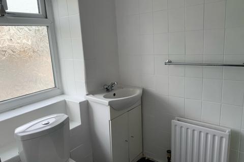 1 bedroom terraced house to rent, Pickles Lane, Bradford BD7