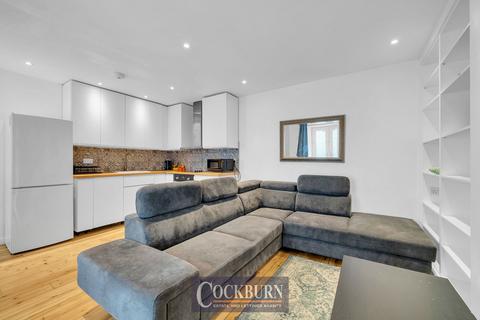 2 bedroom flat for sale, Court Yard, Eltham, SE9