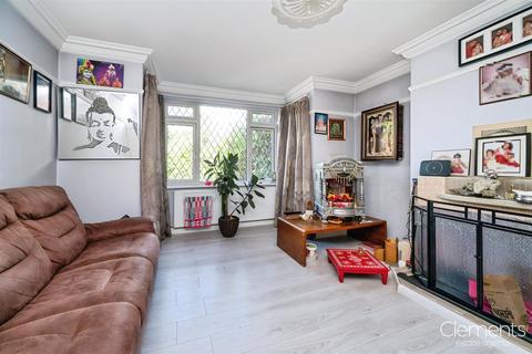30 Roughdown Avenue, Hemel Hempstead, HP3 9BH