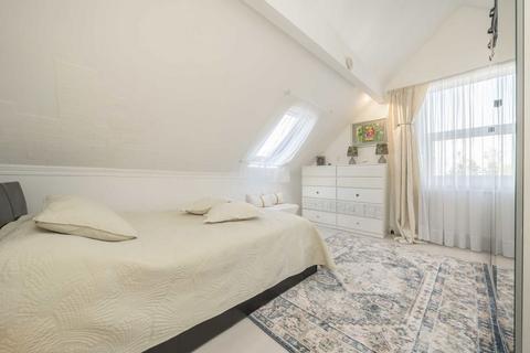 1 bedroom flat for sale, Broadway, London W13