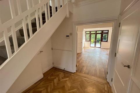5 bedroom semi-detached house for sale, Great North Road, New Barnet EN5