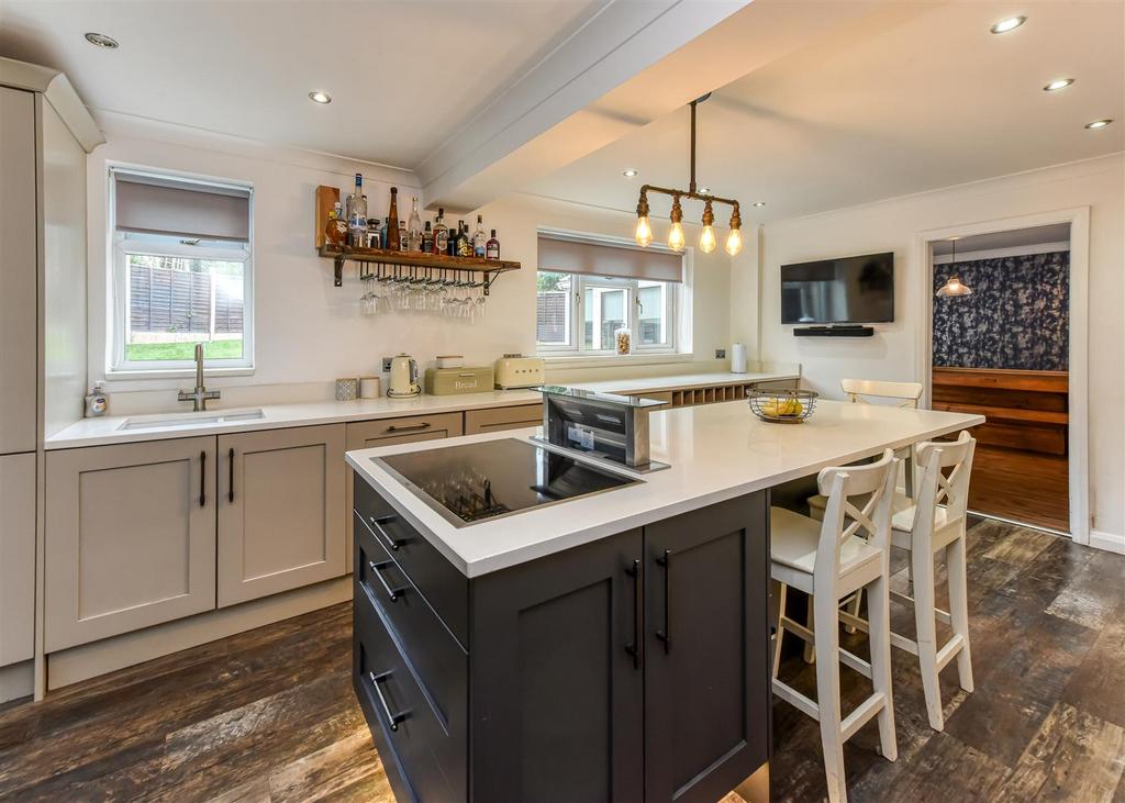 149 Mount Road-Kitchen.jpg
