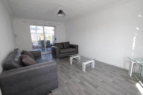undefined, Stone Close, Wellingborough NN8