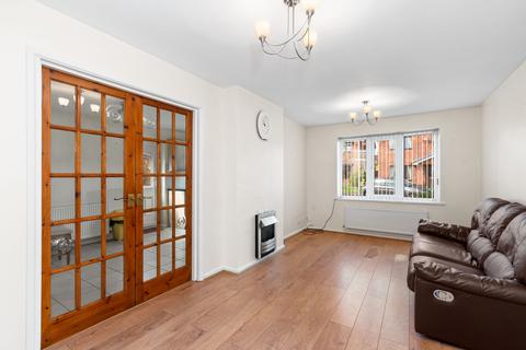 94 Dundee Close, Fearnhead, Warrington, WA2 0UL