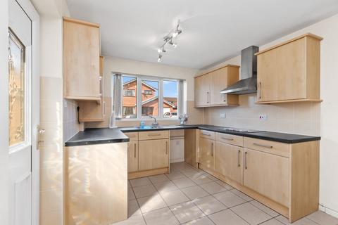 94 Dundee Close, Fearnhead, Warrington, WA2 0UL