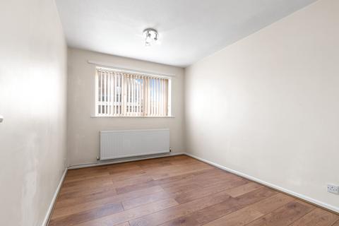 94 Dundee Close, Fearnhead, Warrington, WA2 0UL