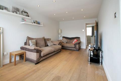 18 Briscoe Road, Rainham, RM13 9QF