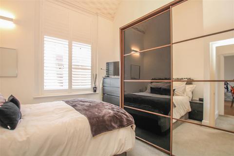 1 bedroom apartment for sale, The Galleries, Warley, Brentwood