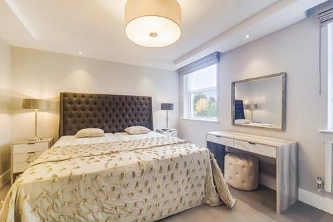 3 bedroom apartment to rent, St John’s Wood Park Road, London, NW8
