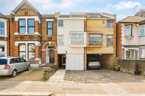 Lonsdale Road, Wanstead E11