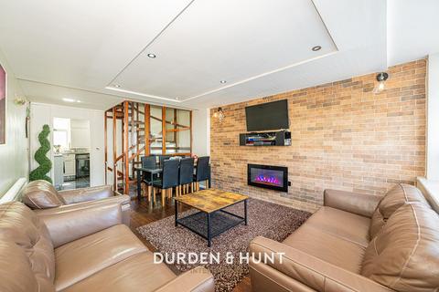 2 bedroom semi-detached house for sale, Lonsdale Road, Wanstead E11