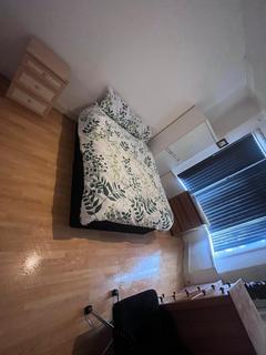 1 bedroom in a house share to rent, Room Available In, Passey rd, B13