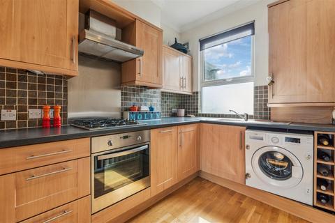 1 bedroom flat for sale, Granville Road, London