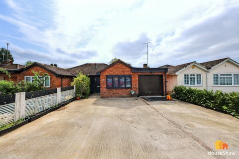 4 bedroom semi-detached bungalow for sale, Briar Close, Taplow, SL6 0JY