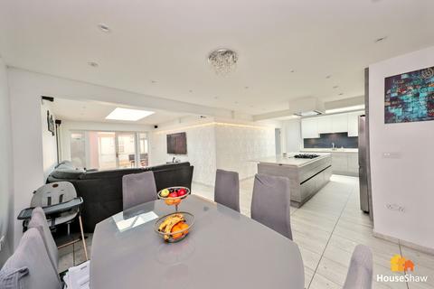 4 bedroom semi-detached bungalow for sale, Briar Close, Taplow, SL6 0JY