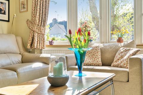 5 bedroom semi-detached house for sale, Dollis Hill Avenue, London, NW2