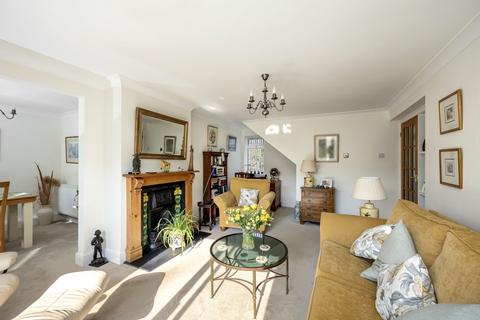 33 Penfold Way, Steyning, BN44 3PG