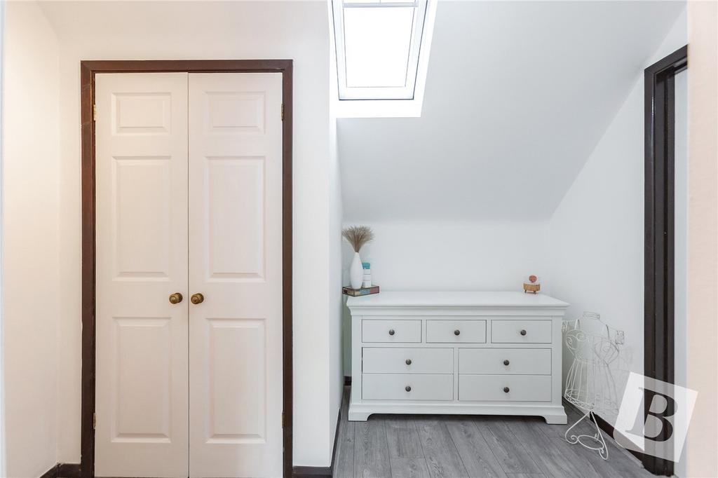Walk-In Wardrobe1