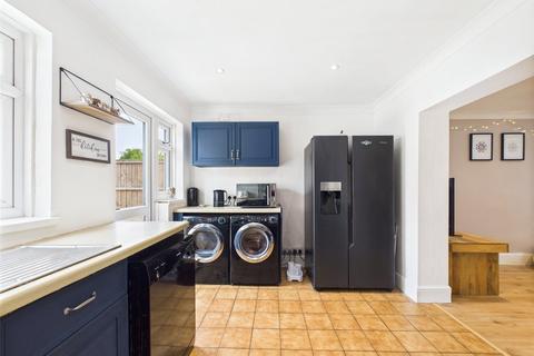 46 Mount Pleasant Road, Romford, RM5 3YL